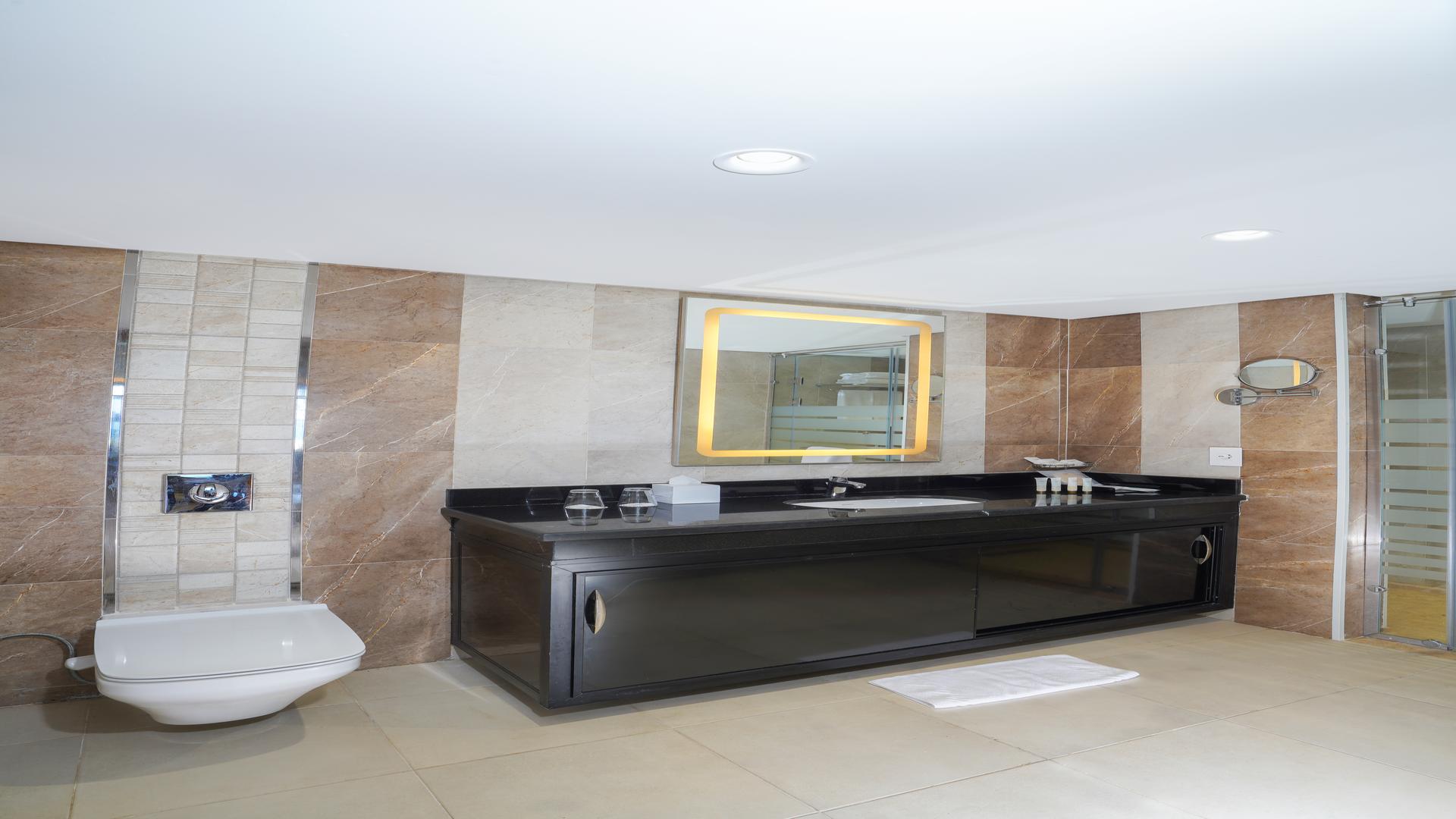 Royal Suite Room Image